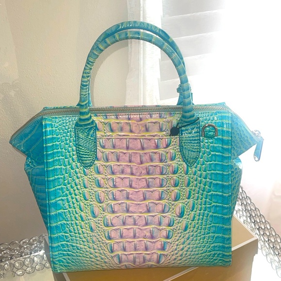 Women’s Brahmin bag 🍡🍭🍬🍡🍭🍫 - Picture 8 of 15